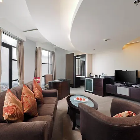 Grand City Hall Hotel & Serviced Residences-3