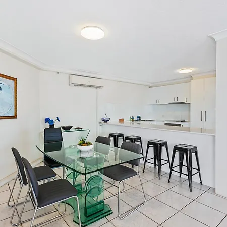 Aegean Apartments Surfers Paradise-2