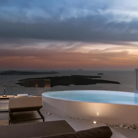 Aqua Luxury Suites By Nomee Hospitality Group-3