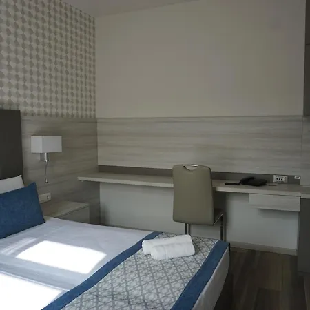 Hotel Fiesa-3