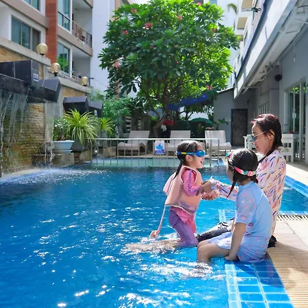 Kokotel Pattaya South Beach-3