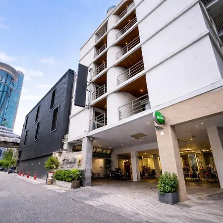 Collection O The Step Sathorn-3