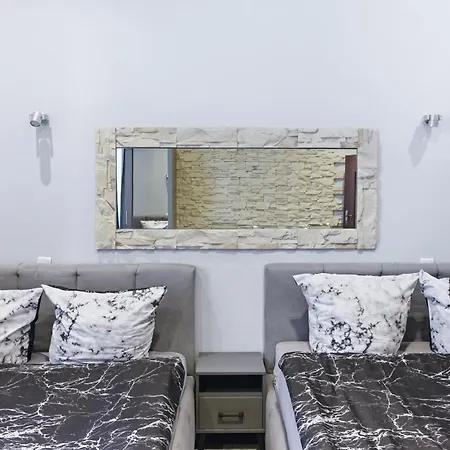 70S Hostel-3