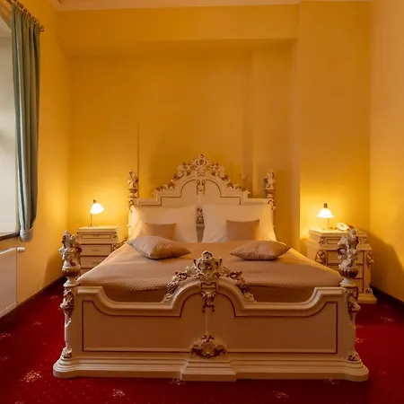 Lh Hotel Gold-2