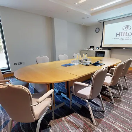 Hilton London Heathrow Airport Terminal 5-2