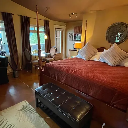 The Tuwanek Bed And Breakfast-2