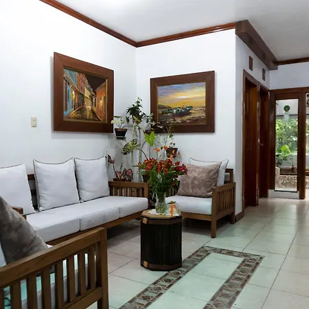 Hostal Macaw-3