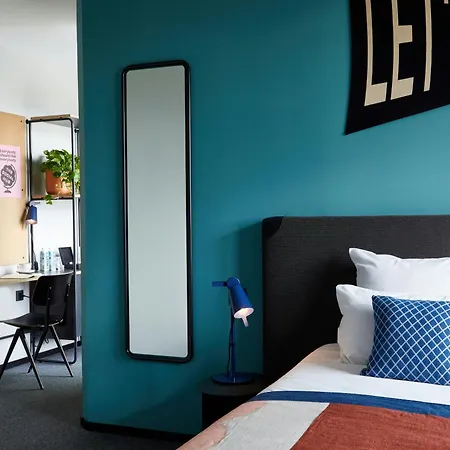 The Social Hub Madrid 4 Star-3