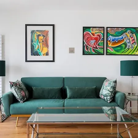 Modern And Large Oasis Flat In Camden With Patio-3