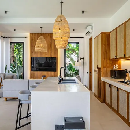 Julia - Luxurious Villa With Panoramic Jungle Views And Expansive Pool-3