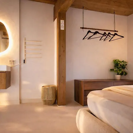 Penthouse N'4 - Rooftop Terrace, Sauna & Whirlpool Access-3