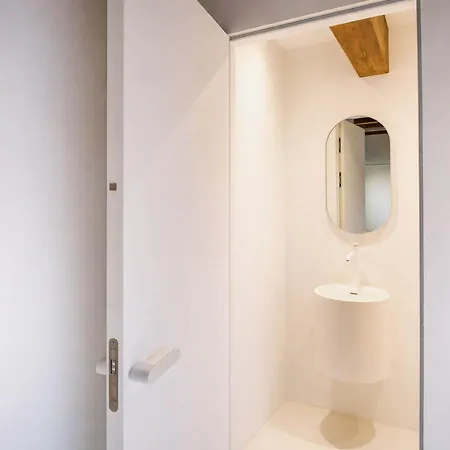 Penthouse N'3 - Balcony, Sauna & Whirlpool Access-2