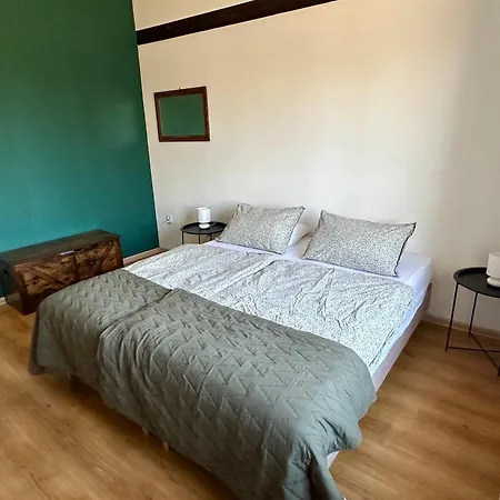 Glowna Apartamenty Nad Nogatem-3