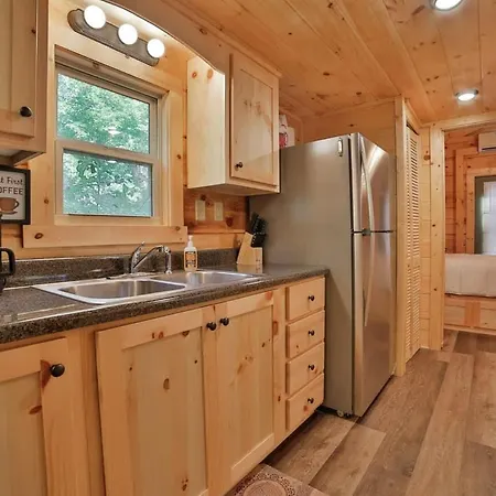 Bryce Cabin Lookout Mtn Tiny Home W Swim Spa-3