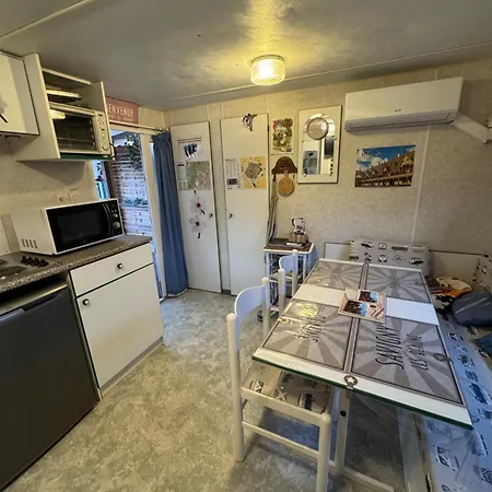Mobilhome Situe Cote Ville Et Cote Campagne-3