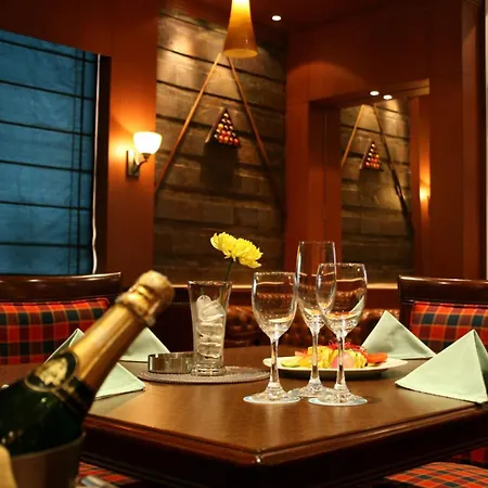 Hotel Paragon Suites Delhi Airport With One Way Airport Transfar-3