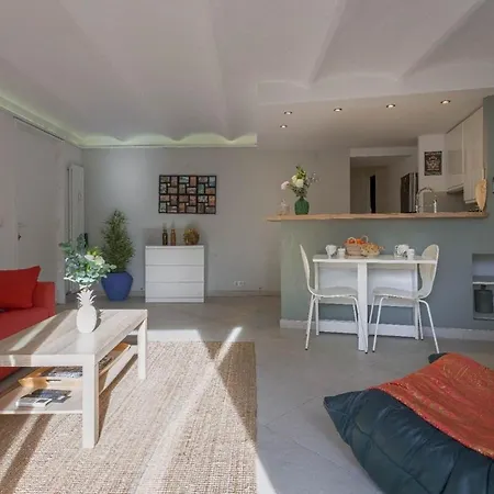 Louison Balcony, Quiet Area, 7Mn From Beach-3