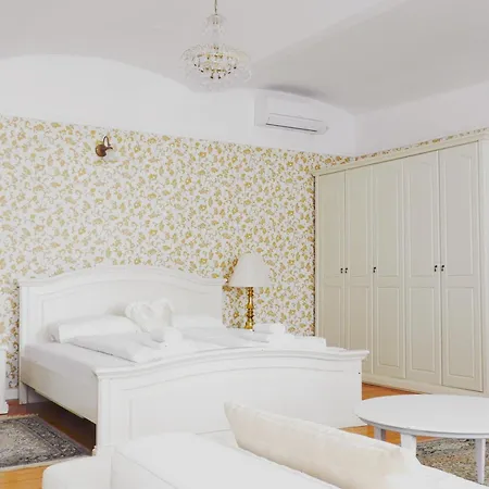 Allegro Hotel-2