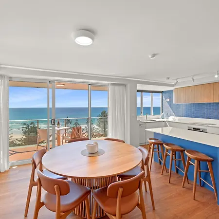 Pacific Regis Beachfront Holiday Apartments-2