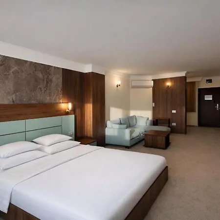Hotel President-2