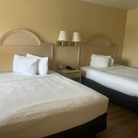 Hole Inn The Wall Hotel - Fort Walton Beach - Sunset Plaza - Nearby Beaches & Hurlburt-2
