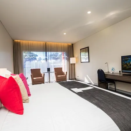 Calamvale Hotel Suites And Conference Centre-3
