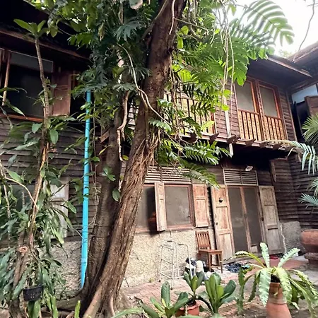 Villa Guesthouse Bangkok-2