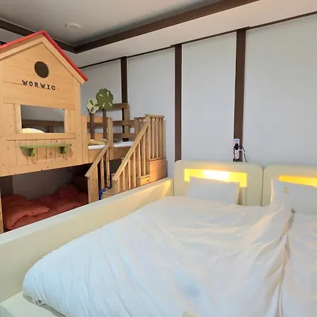 Kids & Family Hotel-2