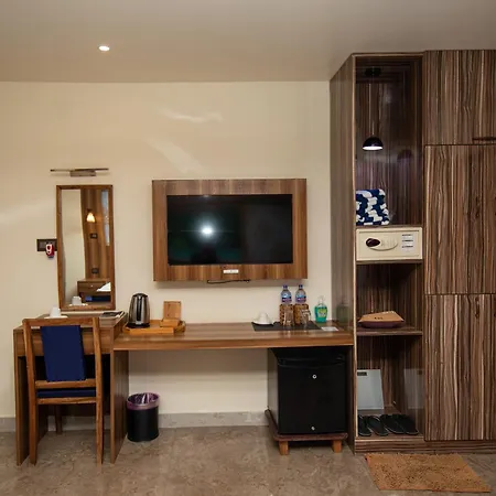 Kc'S Home-3