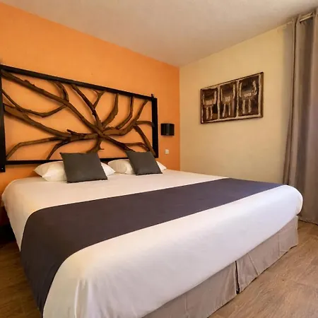 Logis Hotel Les Grenadines-3