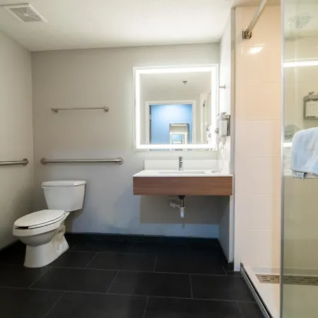 Microtel Inn & Suites By Wyndham Columbia-3