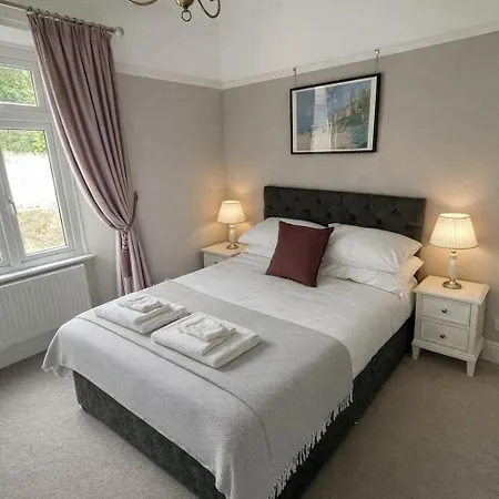 Ferndale Lodge-2