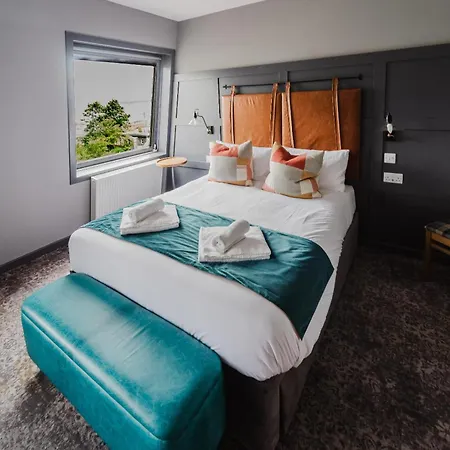 The Hebridean - Rooms & Apartments-3