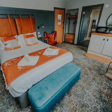 The Hebridean - Rooms & Apartments-2
