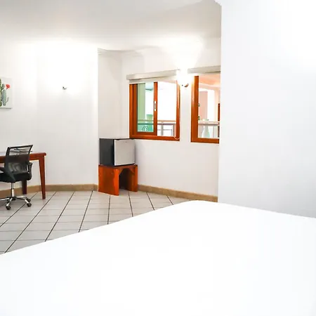 Hotel Boutique Plaza Doradas-2