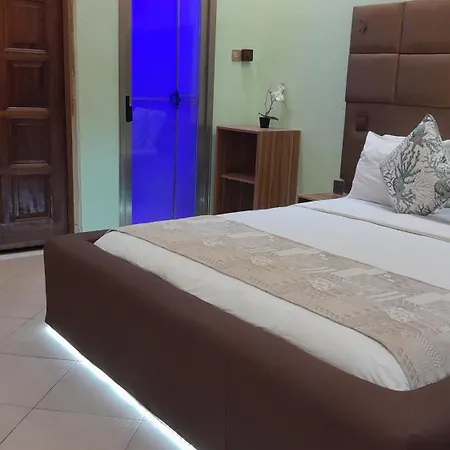 Cheers Guesthouse-3