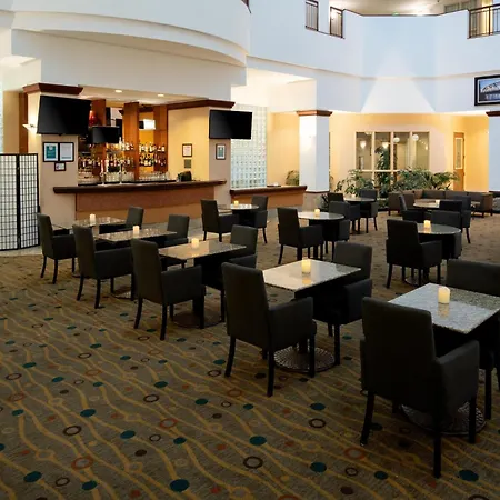 Embassy Suites By Hilton Portland Airport-3