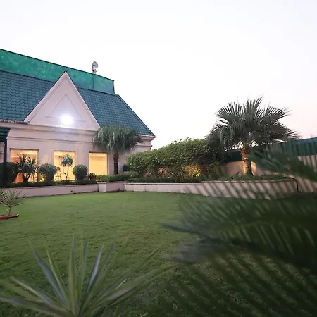Savoy Suites Noida-3