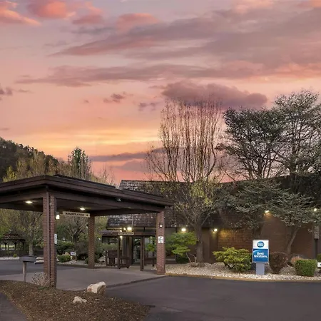 Best Western Braddock Inn-3