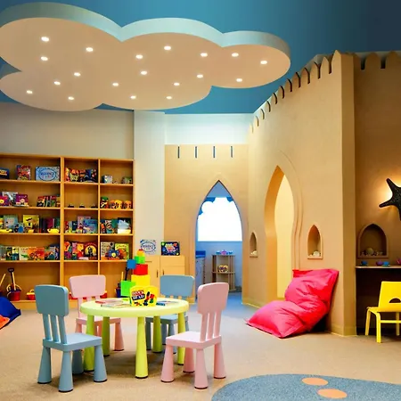 Sheraton Sharjah Beach Resort And Spa-3
