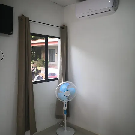 Hostal El Jardin-3
