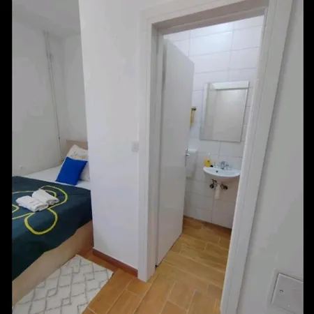 Hostel Lega House-3