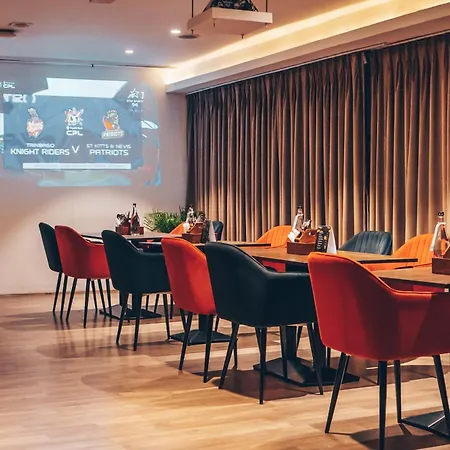 Holiday Inn Kolkata Airport By Ihg-3