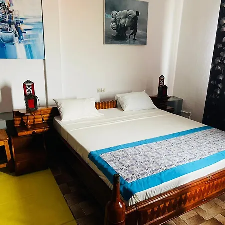 Hotel Chez Fanny-2