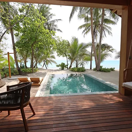 Fiyavalhu Resort Maldives-2
