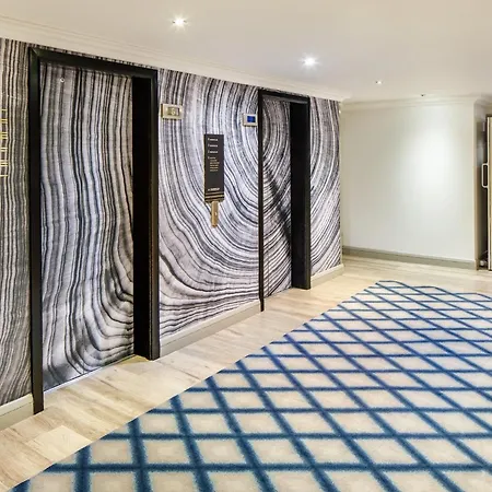 Crowne Plaza Manchester Airport By Ihg-3