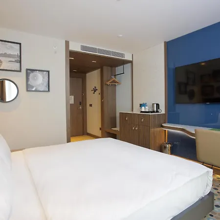 Hampton By Hilton Istanbul Old City-2