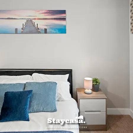 Spectacular Apartment Balcony View In City Centre-2
