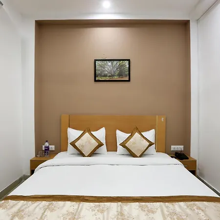 Glinzer Noida-3