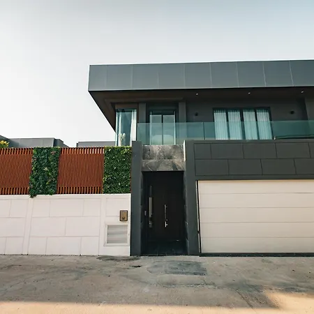 Astro Luxury: Ultra Luxury 4 Beds Pool Villa-2